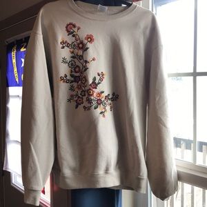 Men’s L floral pattern cream color sweatshirt